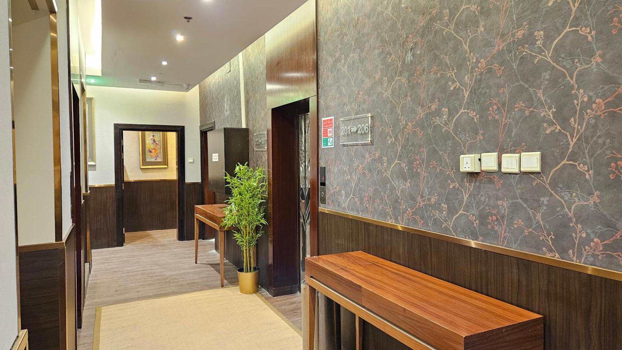 رحال البحر للشقق المخدومة Rahhal Albahr Serviced Apartments Jeddah Bagian luar foto